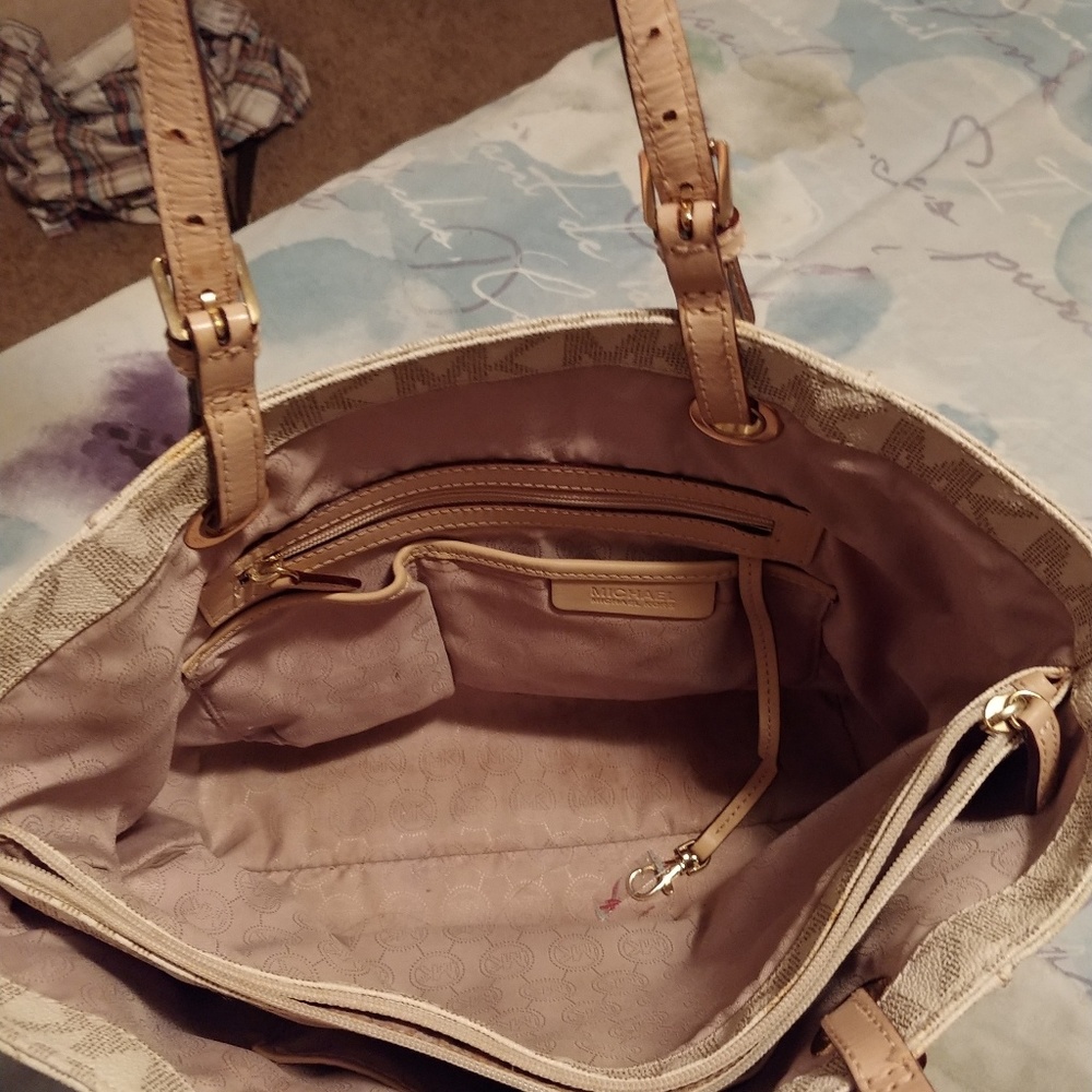 Mk purse